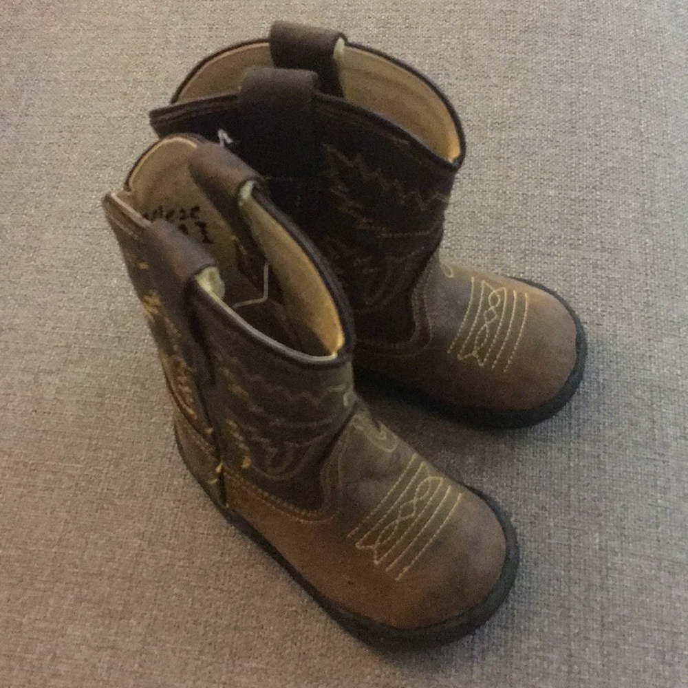 Kid’s cowboy boots - size 4